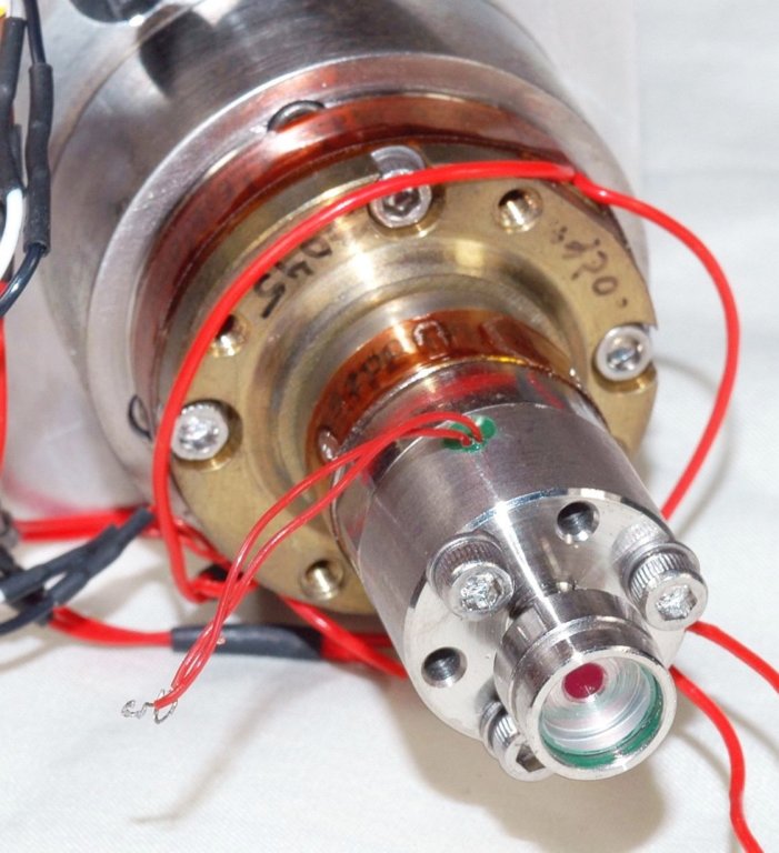 amoco1laser_cavty2.jpg