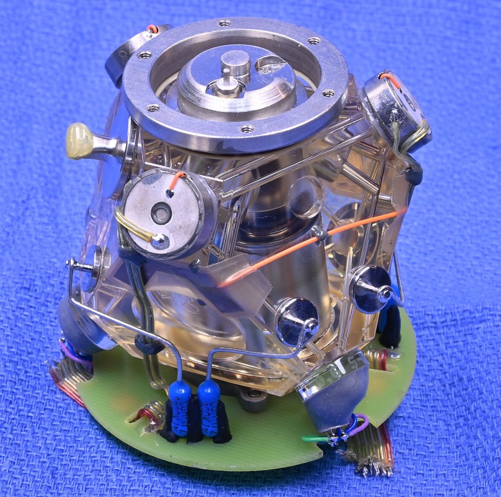 kearfottk600a37401_isap_rlg_block_removed_side6.jpg