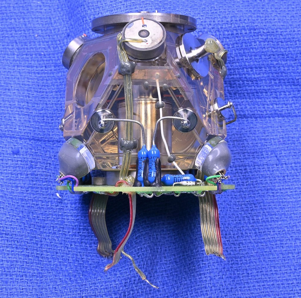 kearfottk600a37401_isap_rlg_block_removed_trigger1.jpg